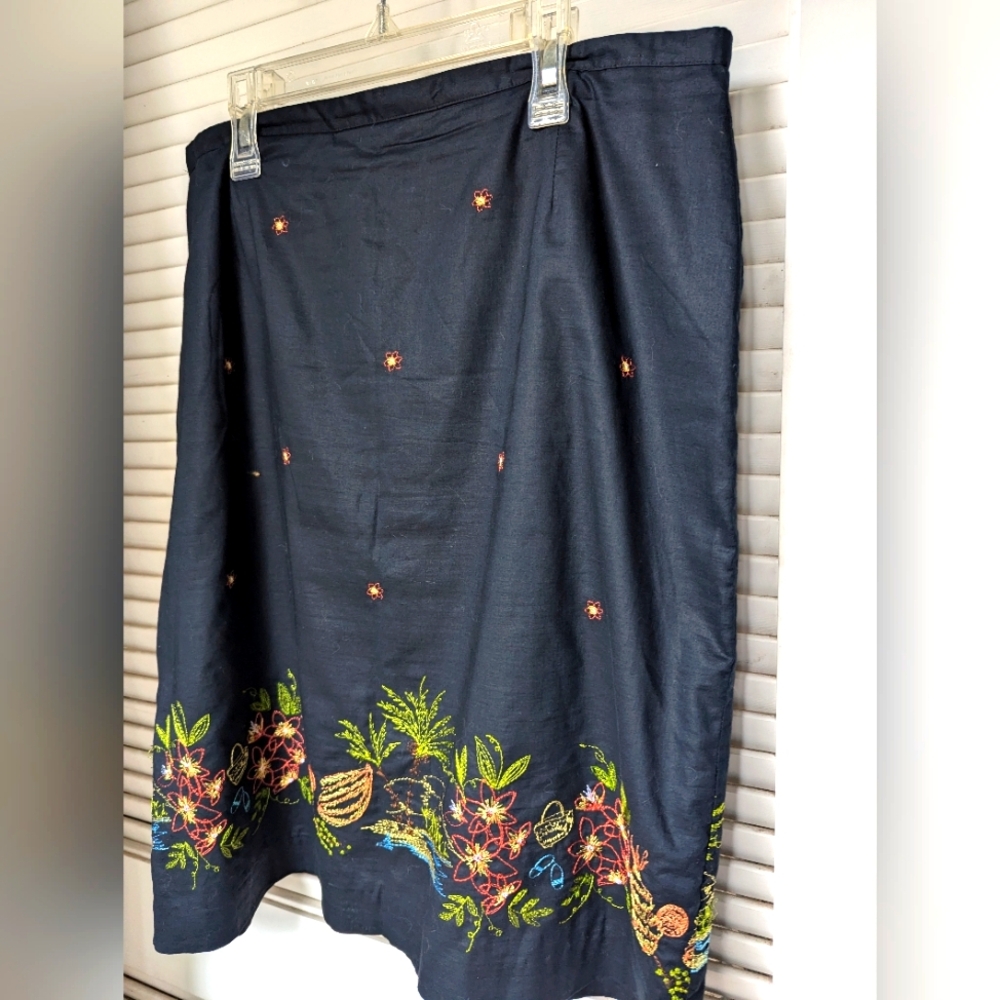 Casual corner Annex women's size 14 floral/island print skirt knee length